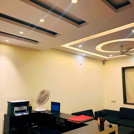 Hotel Aerocity Golden Close To New Delhi Airport Ngoại thất bức ảnh