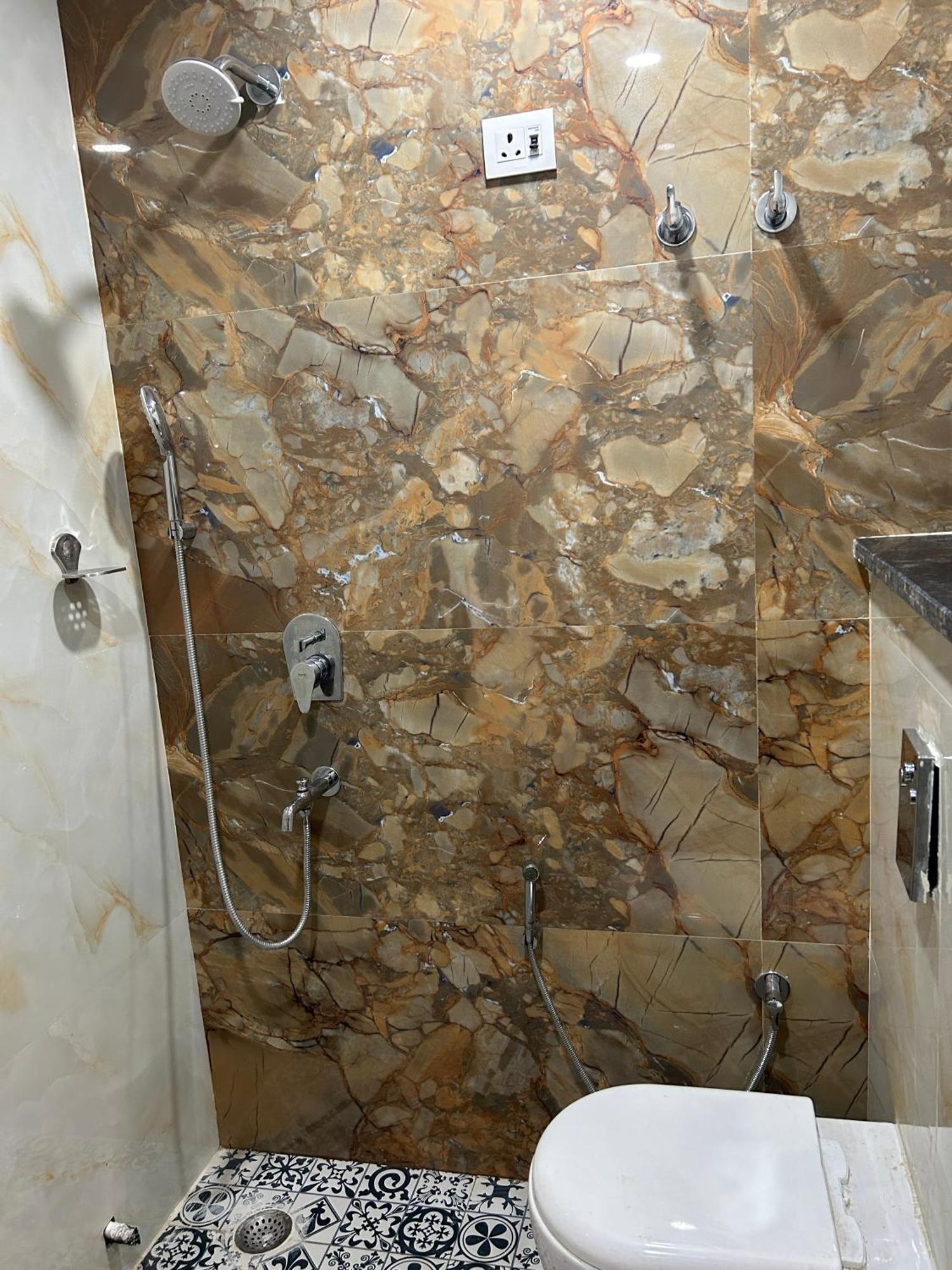 Hotel Aerocity Golden Close To New Delhi Airport Ngoại thất bức ảnh